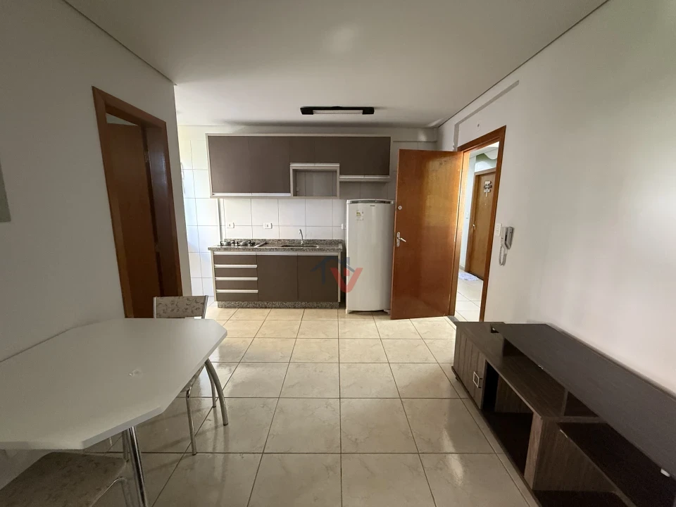 Imagens do imóveis Kitnet para alugar na Zona-07 em Maringá-PR