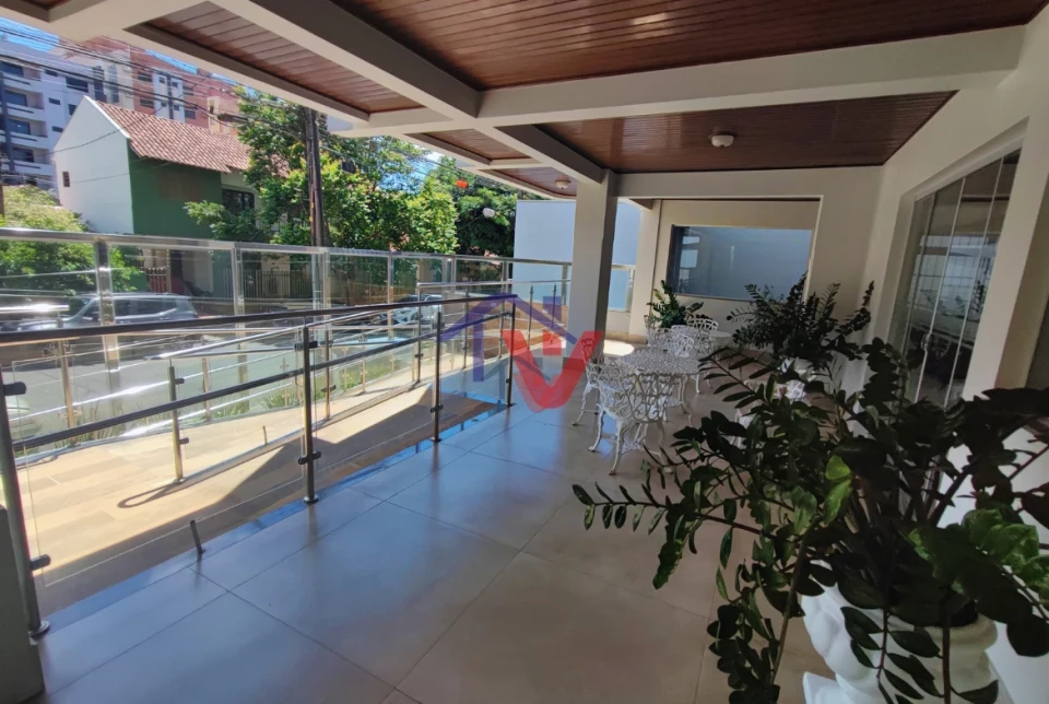 Imagens do imóveis Apartamento para alugar na Zona 07 em Maringá