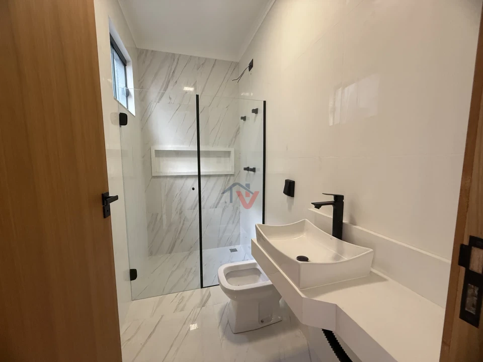 Imagens do imóveis Casa Para Alugar no Jardim Alvorada em Maringá