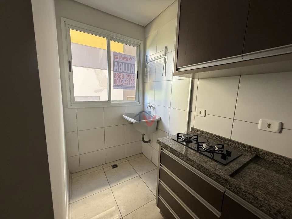 Imagens do imóveis Kitnet para alugar na Zona-07 em Maringá-PR