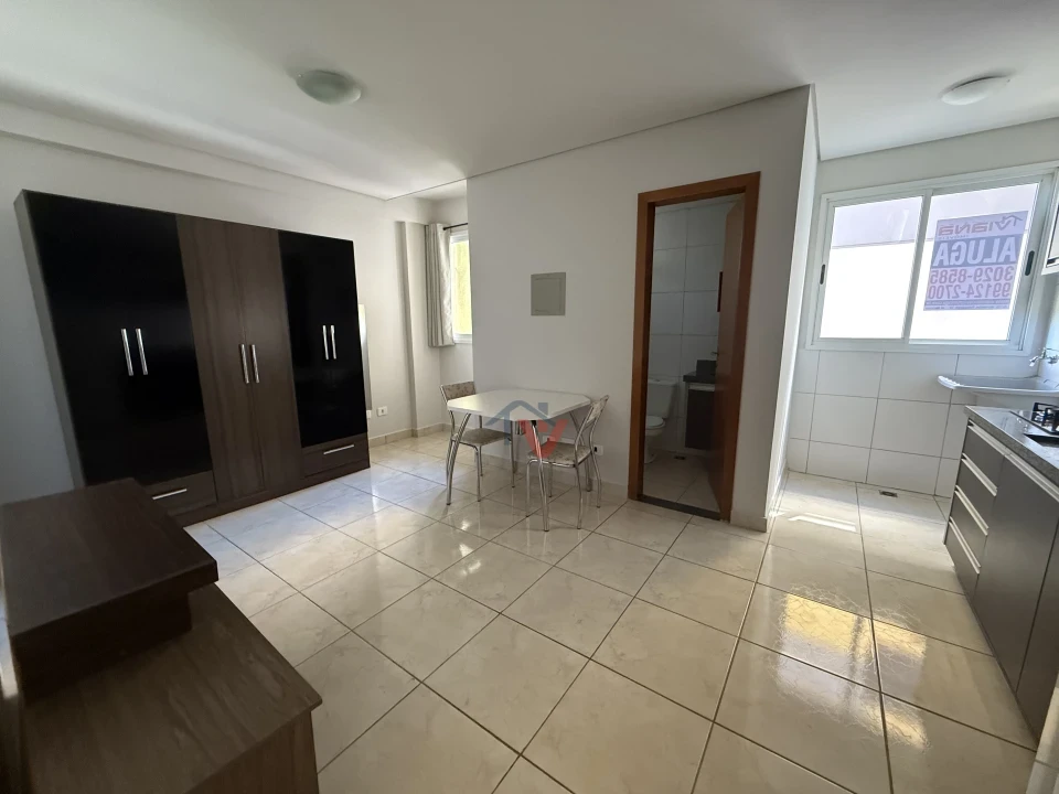 Imagens do imóveis Kitnet para alugar na Zona-07 em Maringá-PR