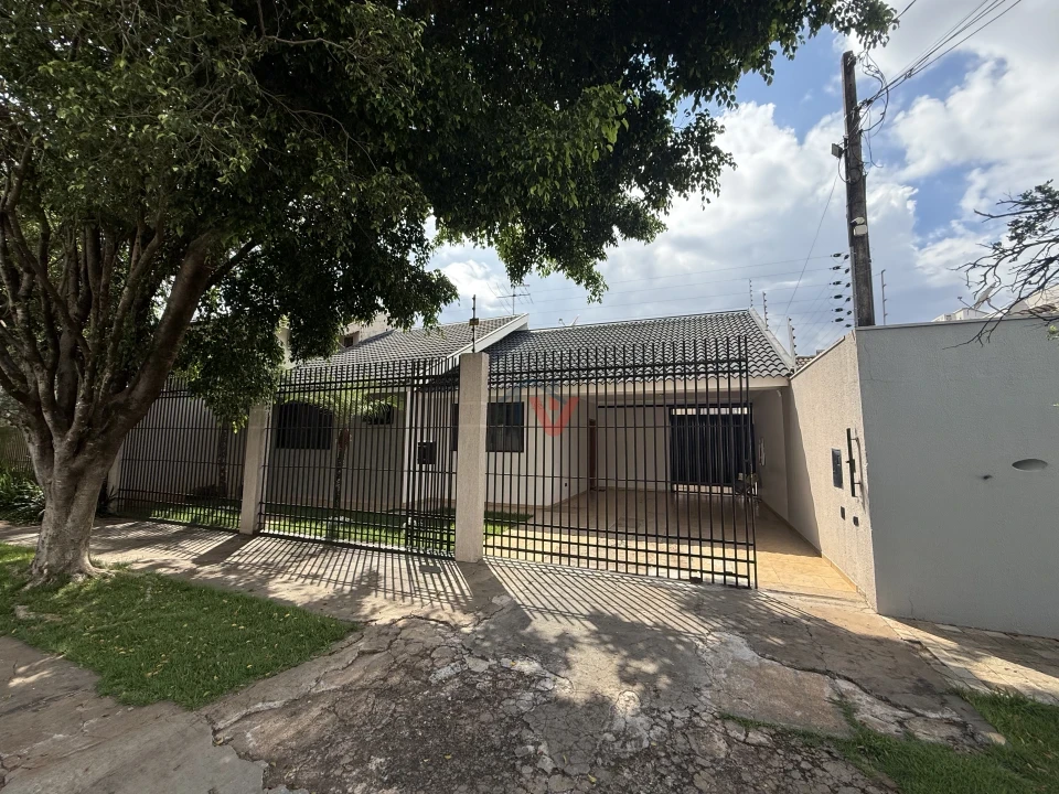 Imagens do imóveis Casa À Venda  no Jardim Real em Maringá