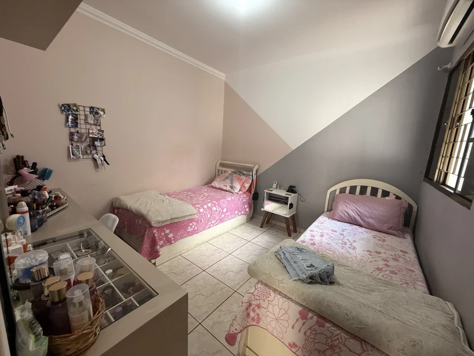 Imagens do imóveis Casa À Venda  no Jardim Real em Maringá