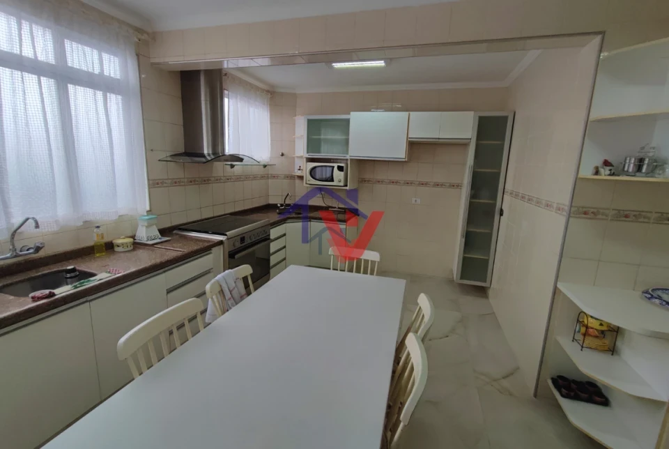 Imagens do imóveis Apartamento para alugar na Zona 07 em Maringá