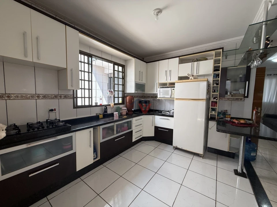 Imagens do imóveis Casa À Venda  no Jardim Real em Maringá