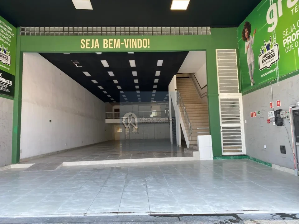 Imagens do imóveis Prédio Comercial, 800m², 2 vagas, próximo ao metrô Artur Alvim,