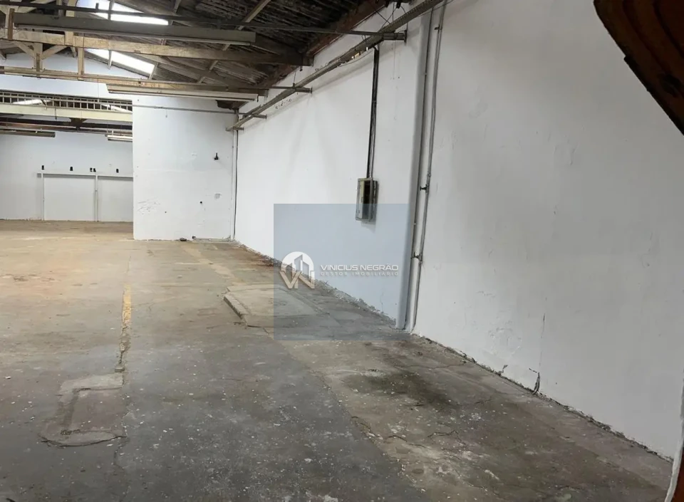 Imagens do imóveis Galpão com 380m², Vila Antonieta, energia trifásica