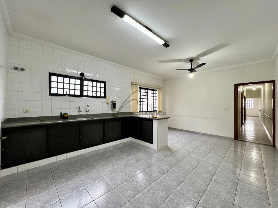 Imagens do imóveis Casa térrea no bairro Vila Bertini em Americana com 222m² de terreno