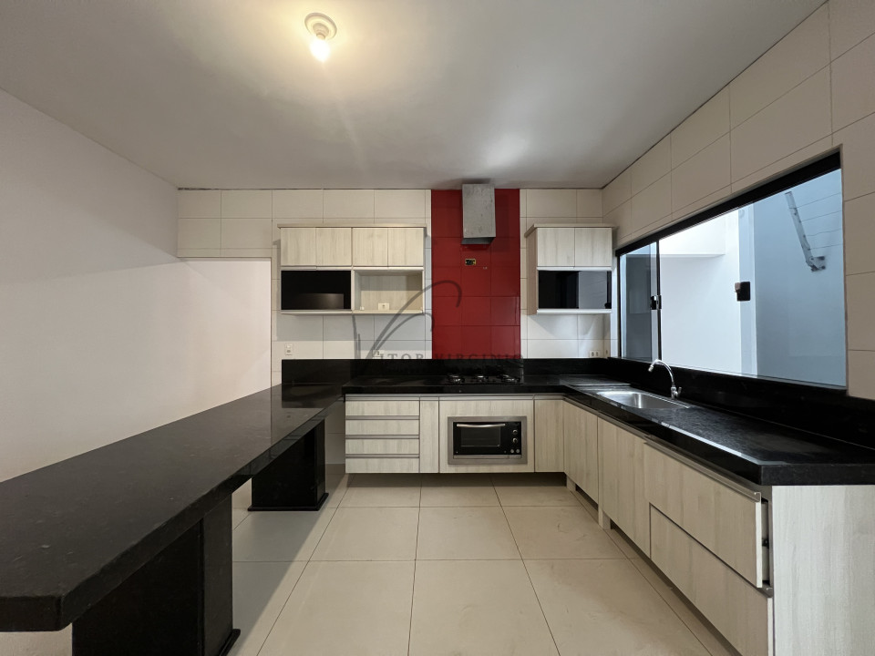 Imagens do imóveis Casa térrea com 3 dormitórios sendo 1 suíte no Jardim Boer em Americana