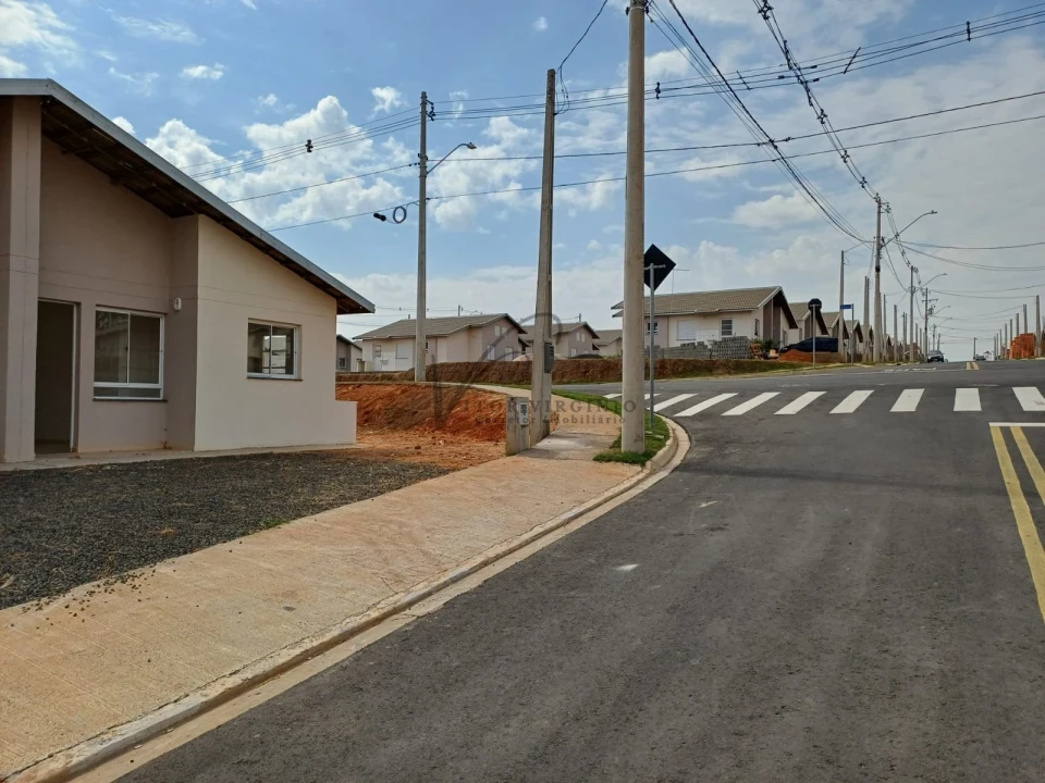 Imagens do imóveis Casa em terreno de esquina com 2 dormitórios, no bairro Jardim Nova Aliança em Americana-sp