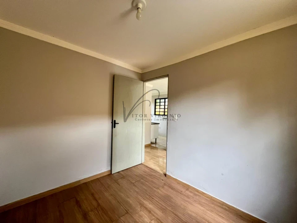 Imagens do imóveis Casa térrea com terreno inteiro no bairro Antonio Zanaga em Americana/SP