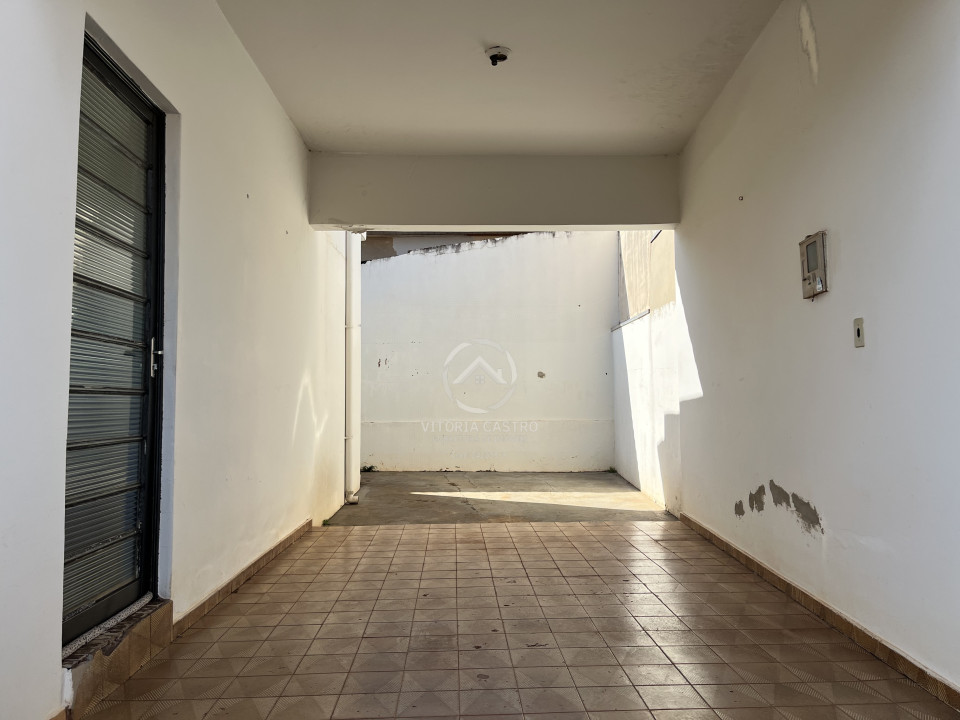 CASA NO JARDIM FERNANDA