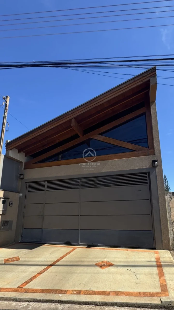 CASA NO JARDIM FERNANDA