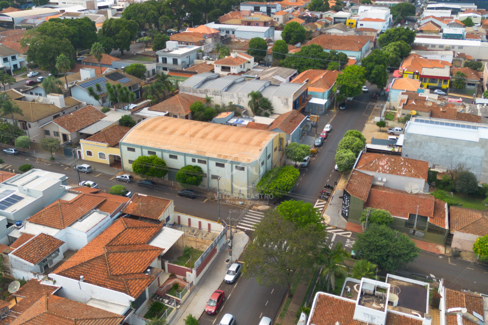 IMÓVEL COMERCIAL
