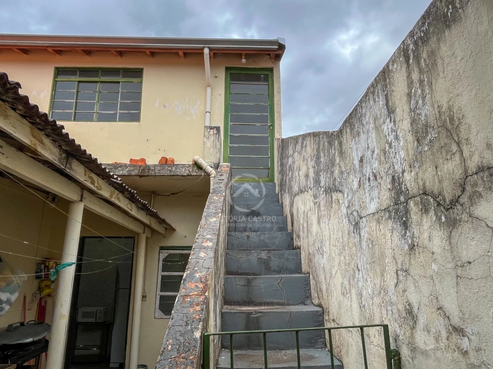Imagens do imóveis CASA NA ESQUINA DA ESCOLA ARNALDO