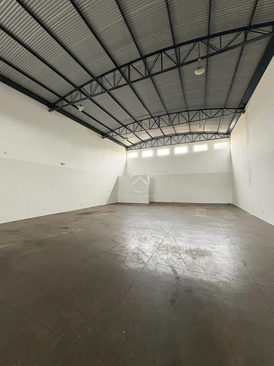 BARRACÃO COMERCIAL