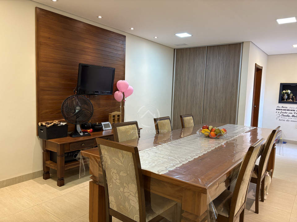 IMOVEL RESIDENCIAL
