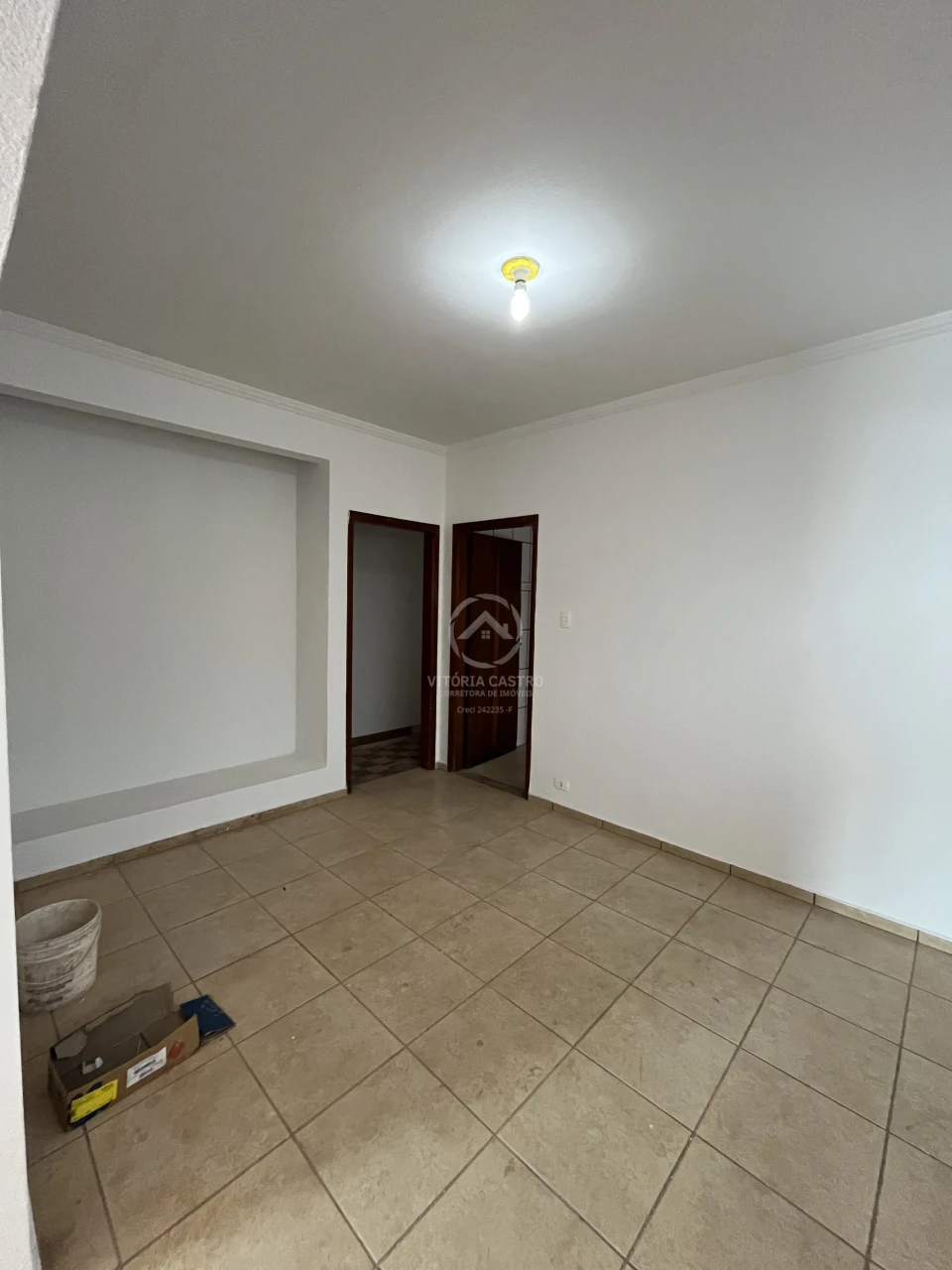 IMOVEL COMERCIAL COM SALAS
