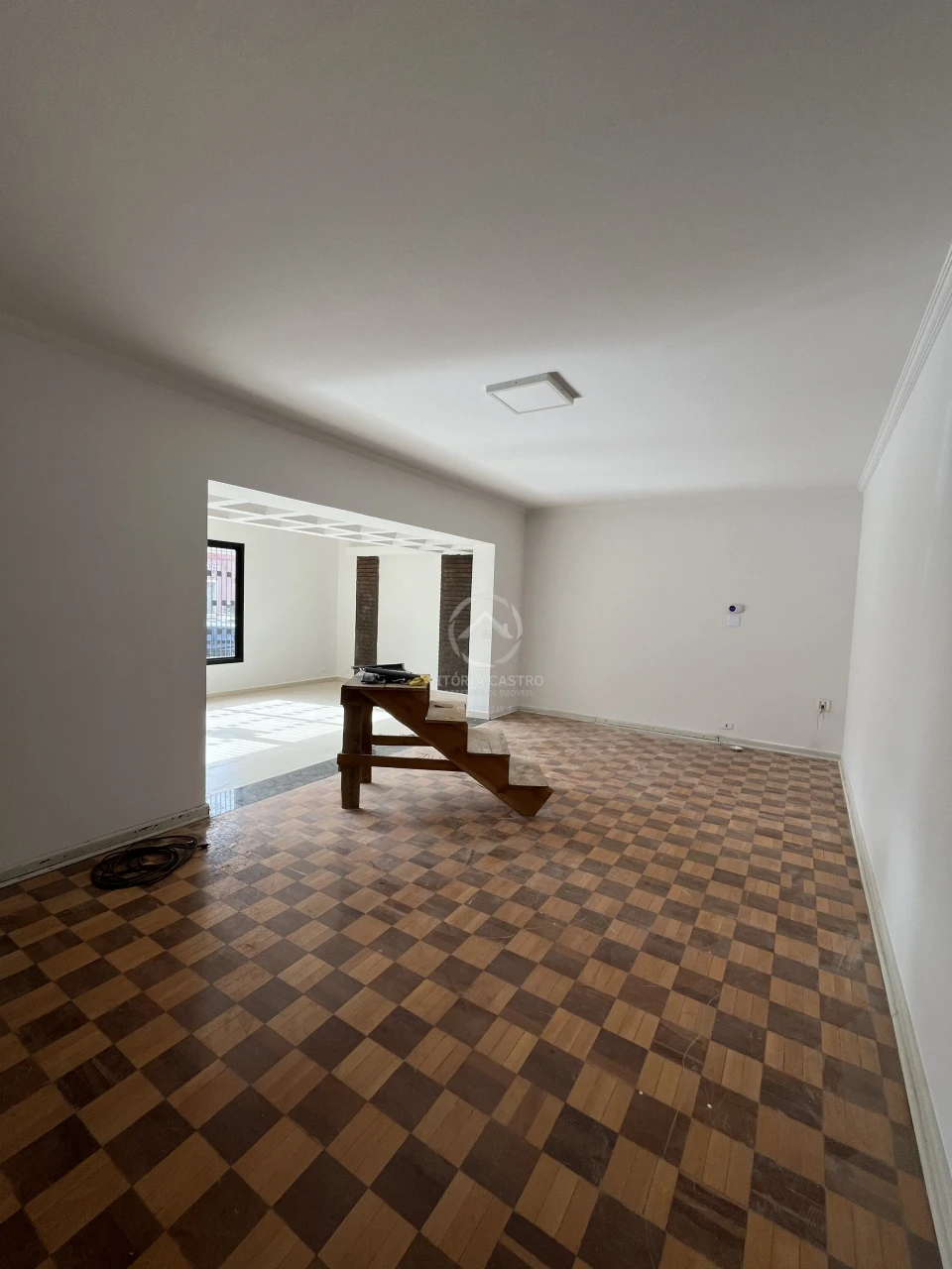 IMOVEL COMERCIAL COM SALAS