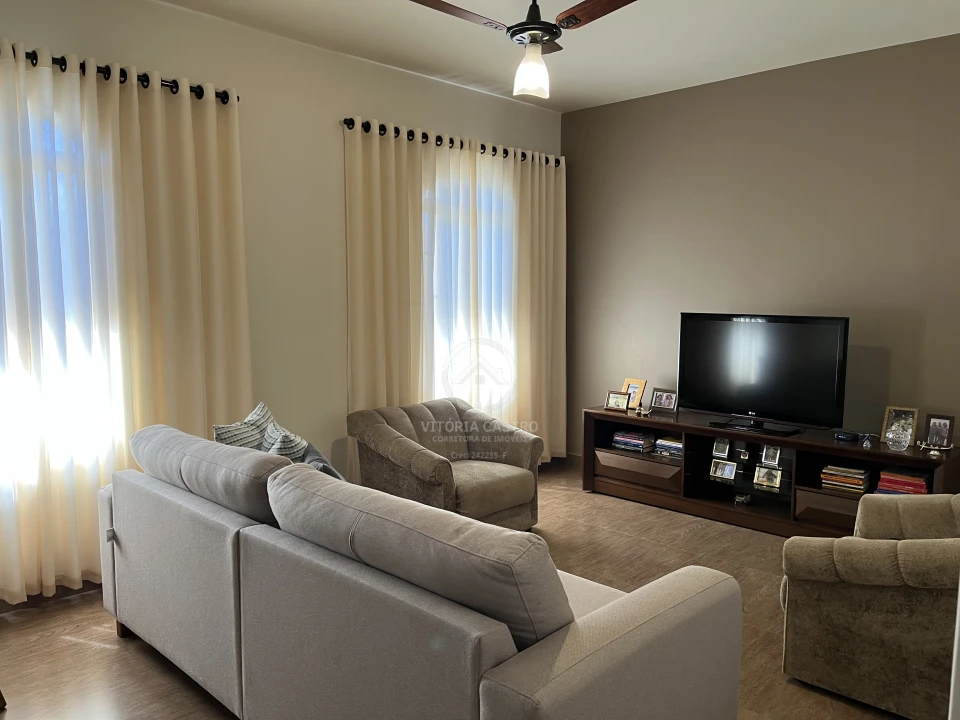 IMOVEL RESIDENCIAL