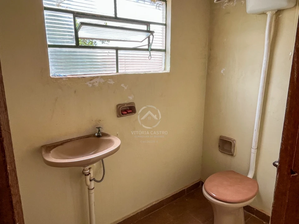 Imagens do imóveis CASA NA ESQUINA DA ESCOLA ARNALDO