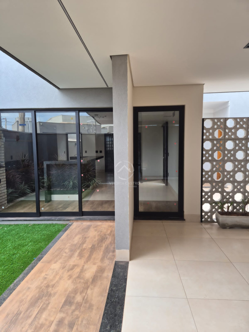 Imagens do imóveis IMOVEL RESIDENCIAL