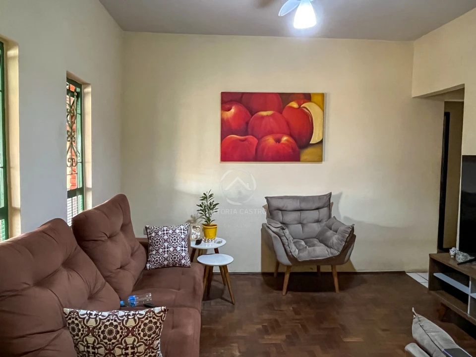 Imagens do imóveis CASA NA ESQUINA DA ESCOLA ARNALDO