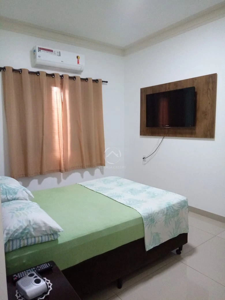 CASA NO JARDIM FERNANDA