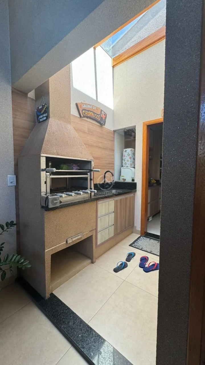 Imagens do imóveis CASA NO JARDIM FERNANDA