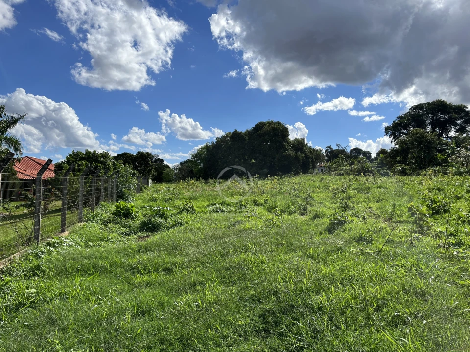 TERRENO COM 3 MIL METROS