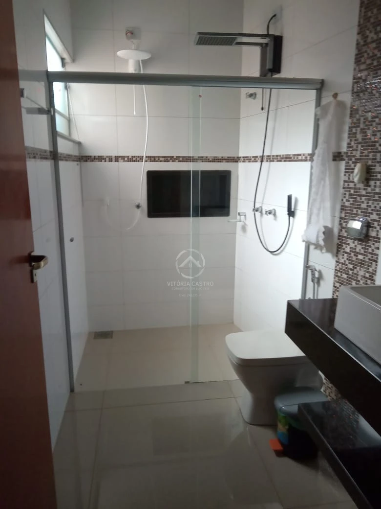 CASA NO JARDIM FERNANDA