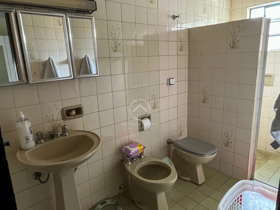 Imagens do imóveis CASA NA ESQUINA DA ESCOLA ARNALDO