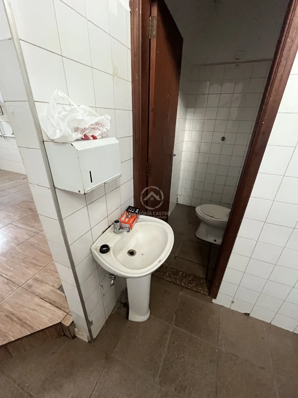 IMOVEL COMERCIAL