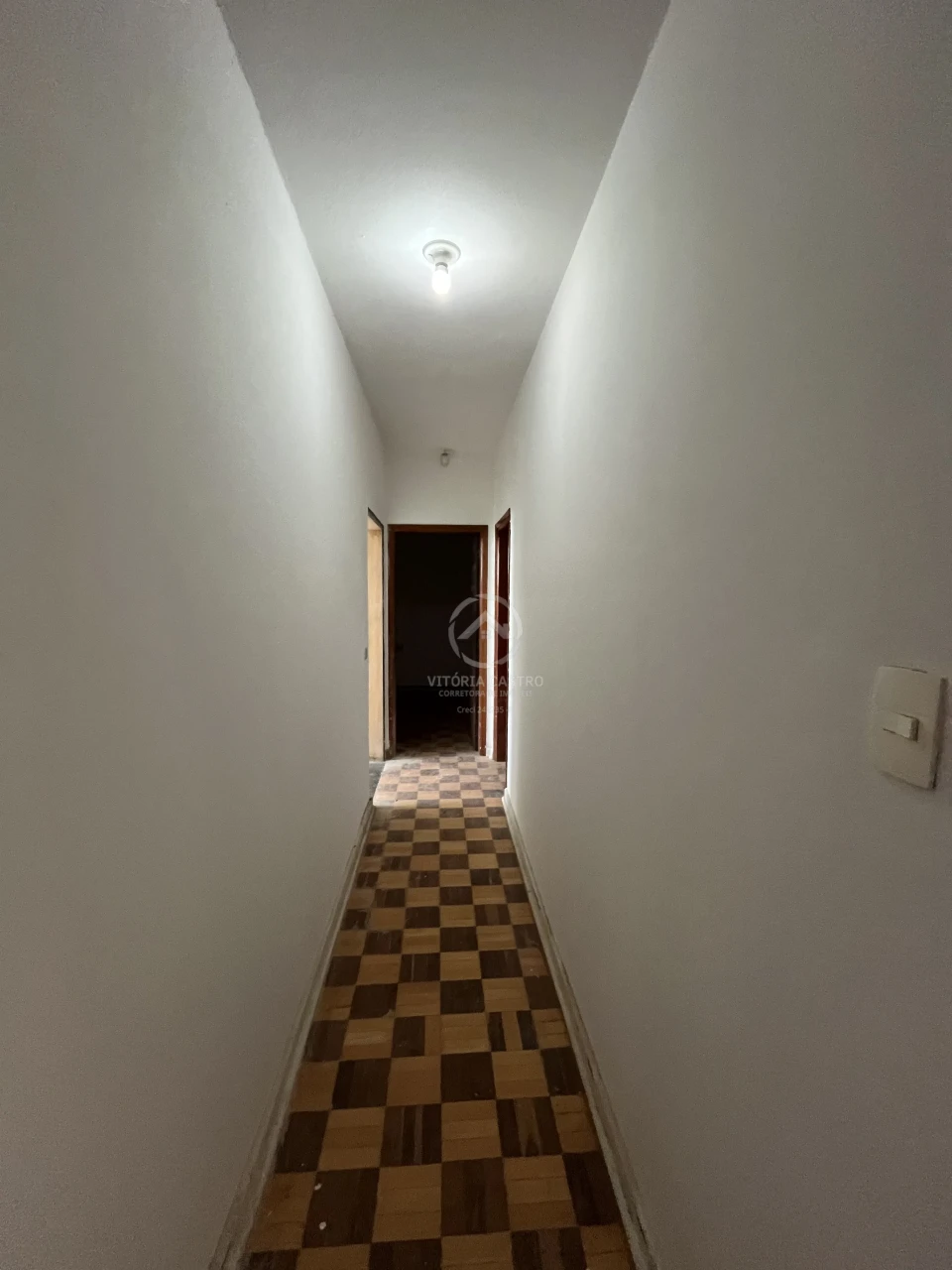 IMOVEL COMERCIAL COM SALAS