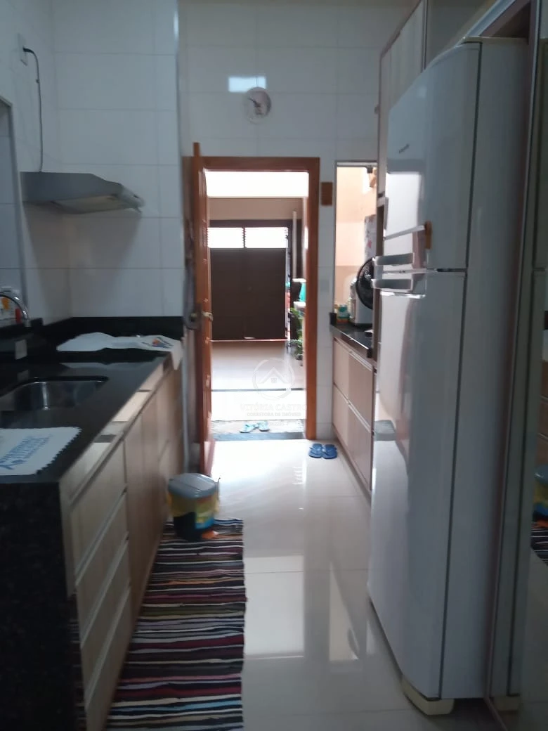 CASA NO JARDIM FERNANDA