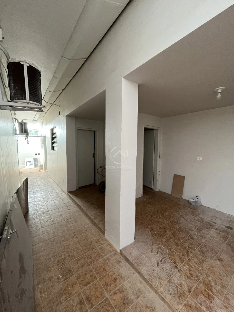 IMOVEL COMERCIAL COM SALAS