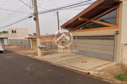 CASA NO JARDIM FERNANDA