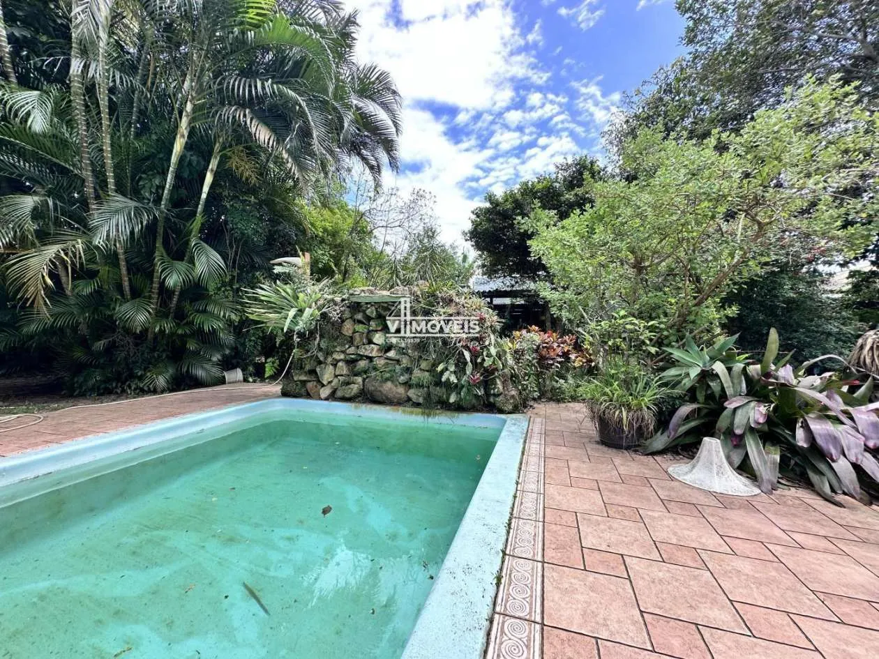 Casa para Venda em Florianópolis / SC no bairro São João do Rio Vermelho