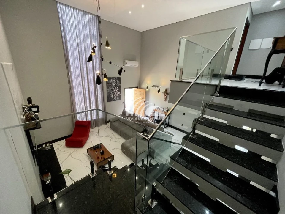Incrível Casa Mobiliada com 5 Quartos em Condomínio no Rio Vermelho!