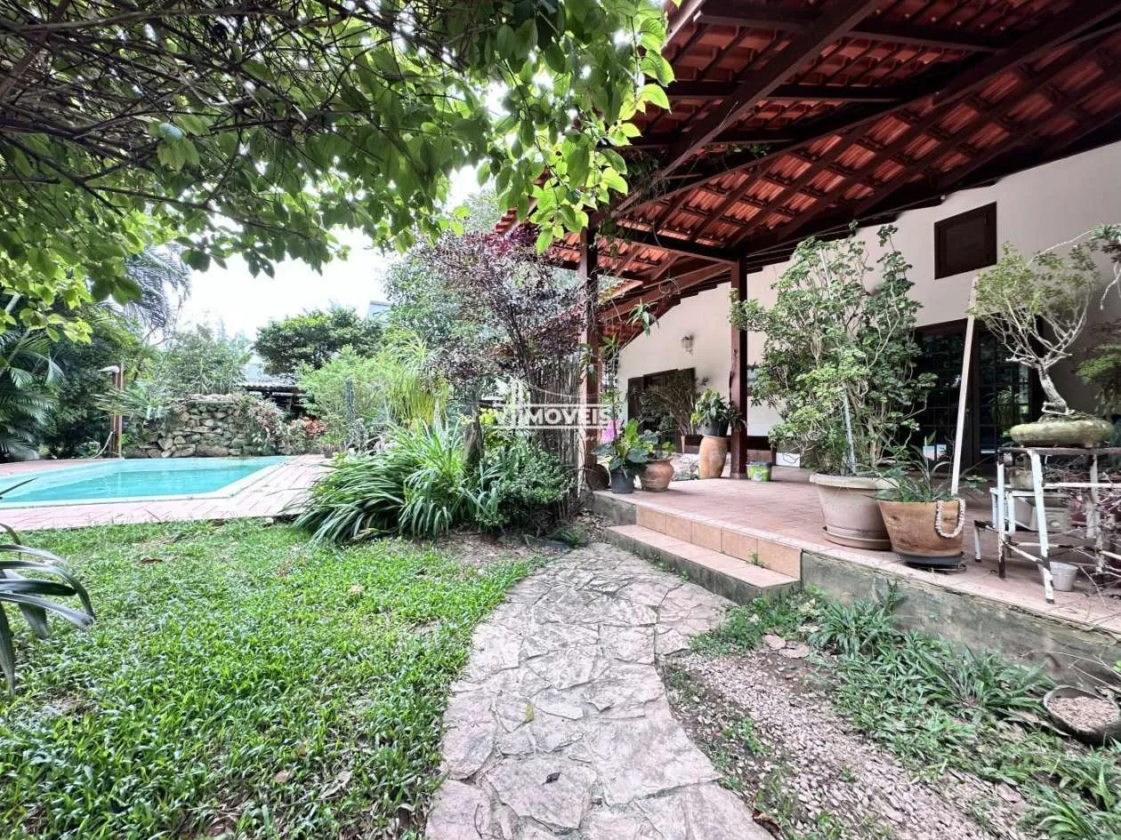 Casa para Venda em Florianópolis / SC no bairro São João do Rio Vermelho