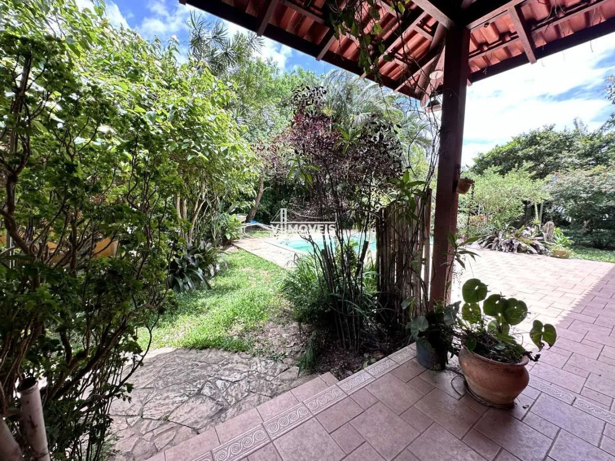 Casa para Venda em Florianópolis / SC no bairro São João do Rio Vermelho
