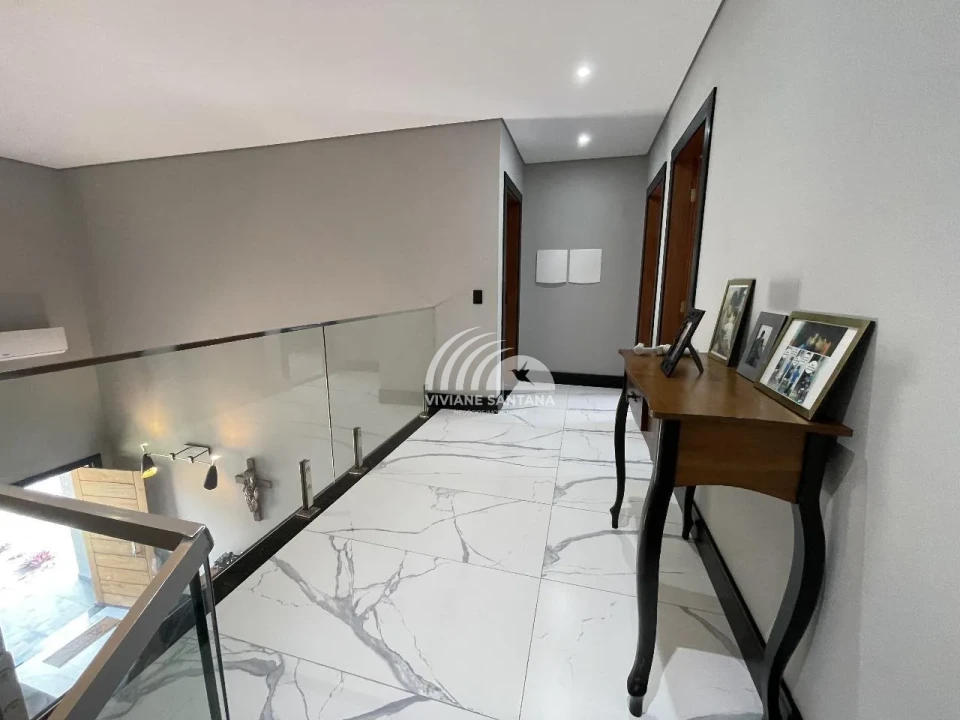 Incrível Casa Mobiliada com 5 Quartos em Condomínio no Rio Vermelho!