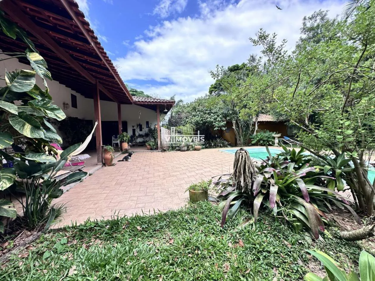 Casa para Venda em Florianópolis / SC no bairro São João do Rio Vermelho
