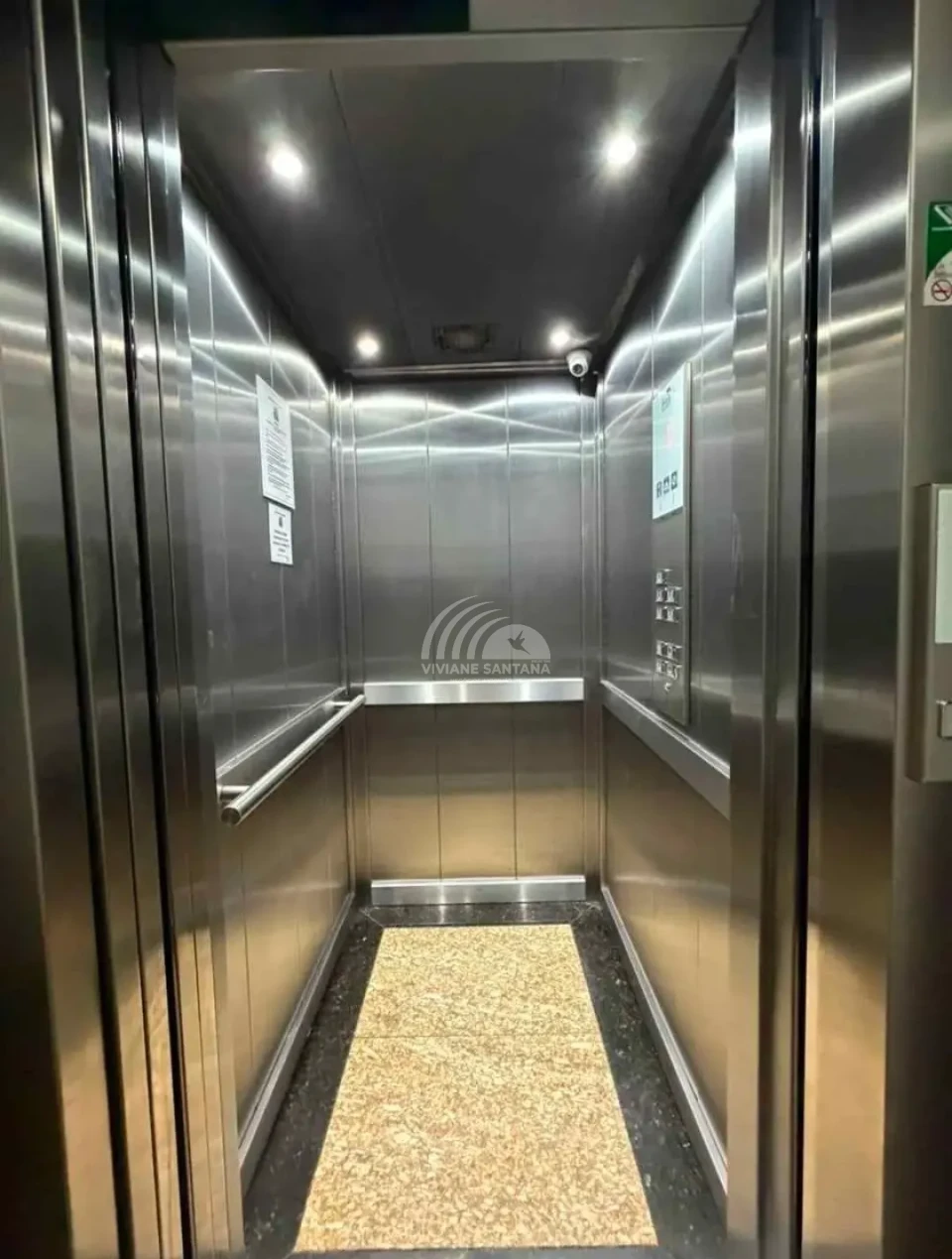 Imagens do imóveis Lindo Apartamento com Elevador Vendido Semimobiliado nos Ingleses!