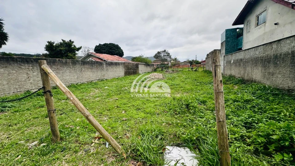 OPORTUNIDADE: Terreno com 375m² à Venda no Bairro Rio Vermelho