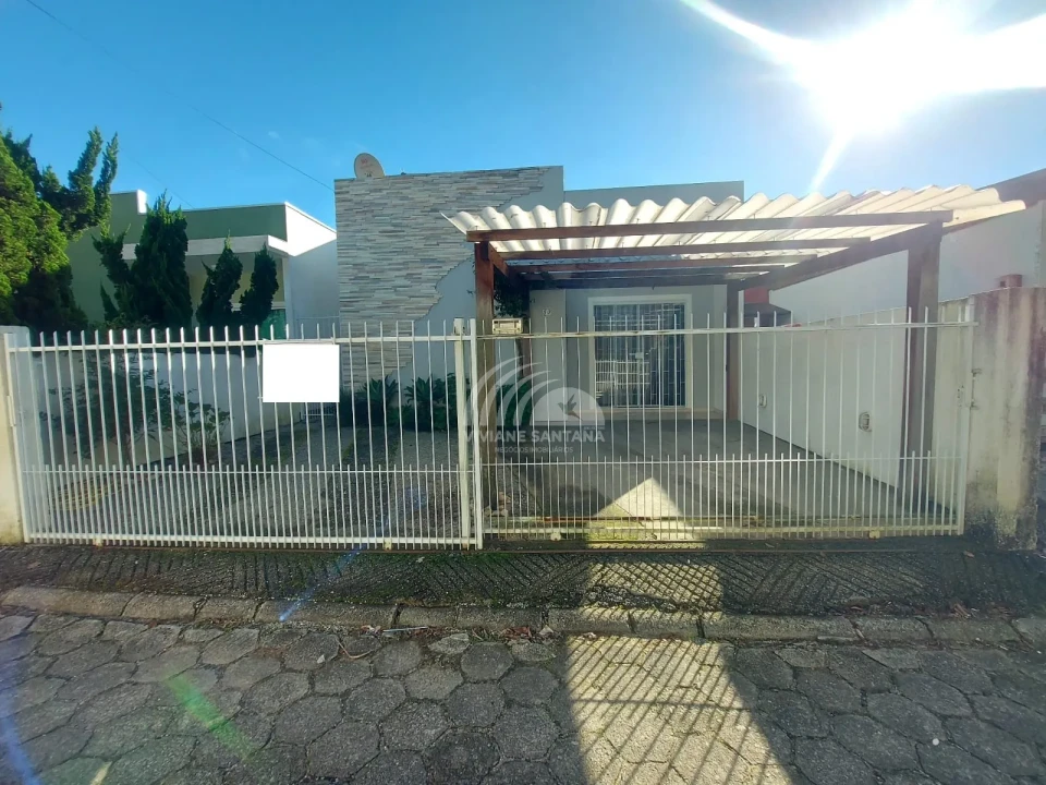 Casa para Venda em Florianópolis / SC no bairro São João do Rio Vermelho