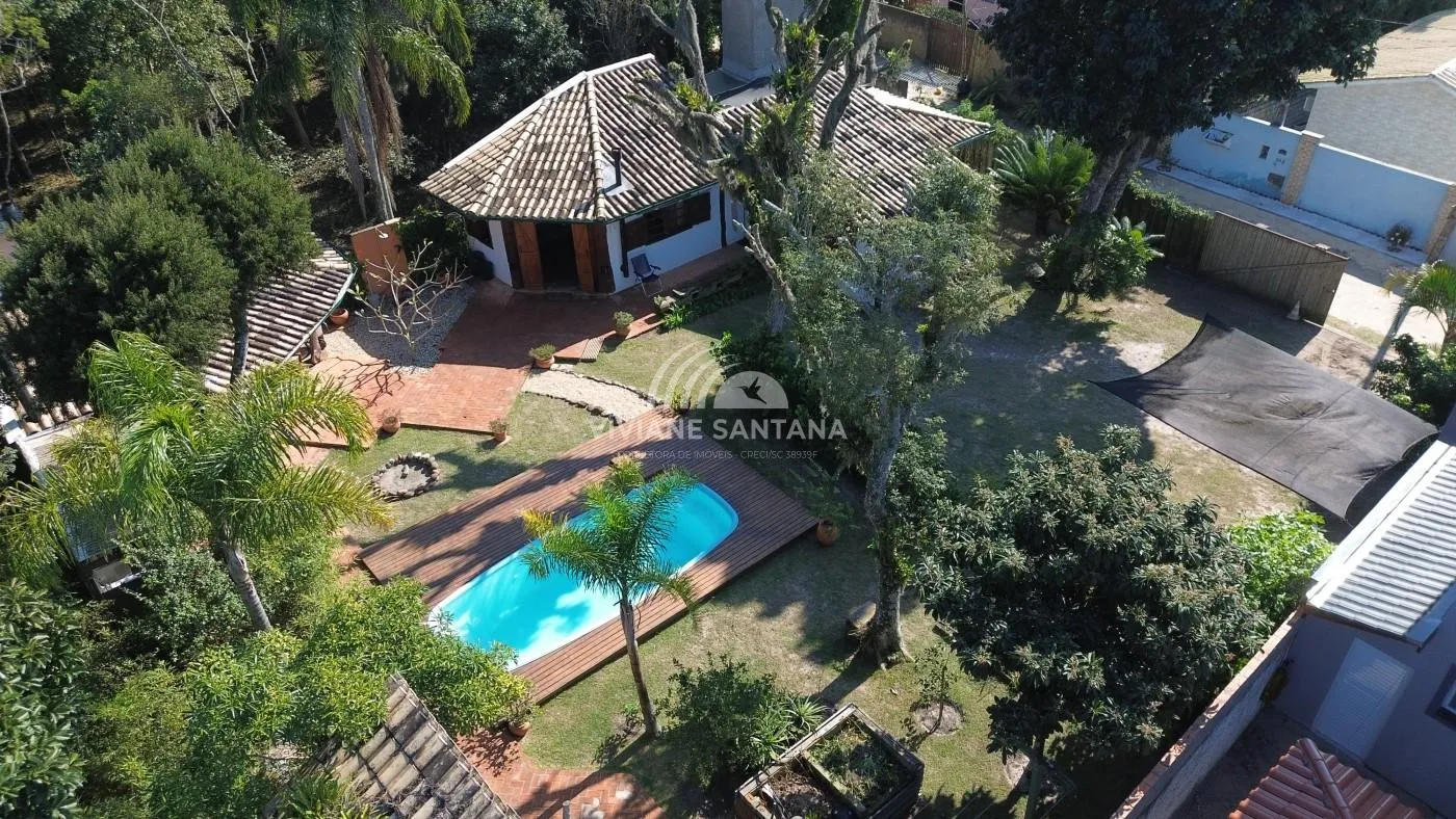 Casa para Venda em Florianópolis / SC no bairro São João do Rio Vermelho