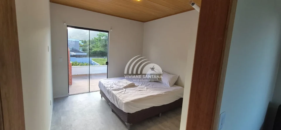Imagens do imóveis INVESTIDOR: Casa com Studio e Apartamento no Primeiro Andar à Venda no Rio Vermelho!