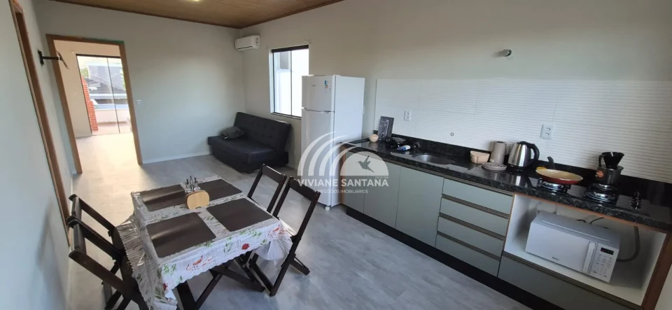 Imagens do imóveis INVESTIDOR: Casa com Studio e Apartamento no Primeiro Andar à Venda no Rio Vermelho!