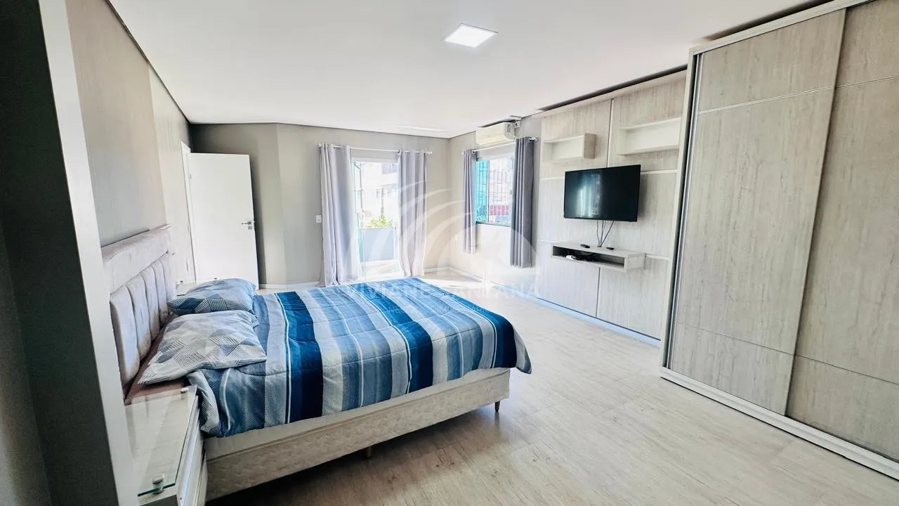 Casa para Venda em Florianópolis / SC no bairro Ingleses do Rio Vermelho